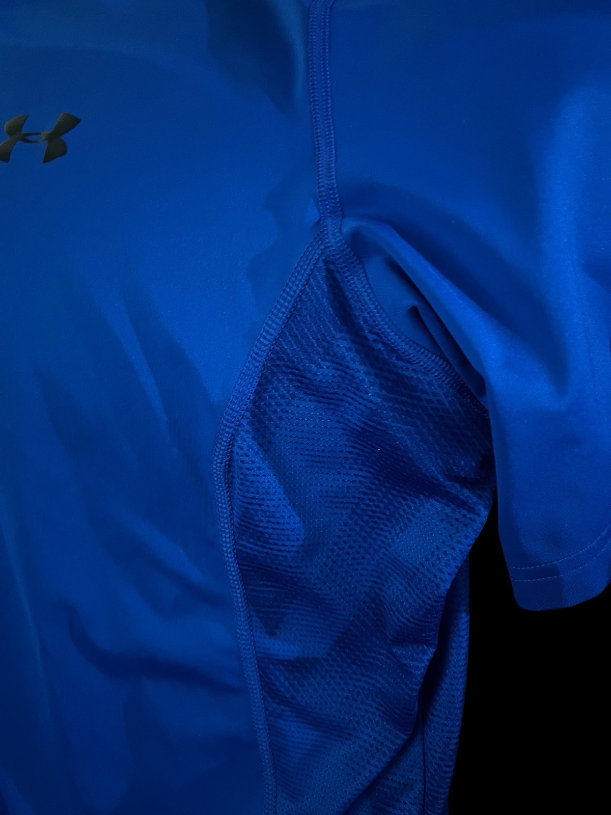 Men's Blue Short Sleeve Fitted UNDER ARMOUR Heat Gear Shirt Size 2XL thumbnail 4