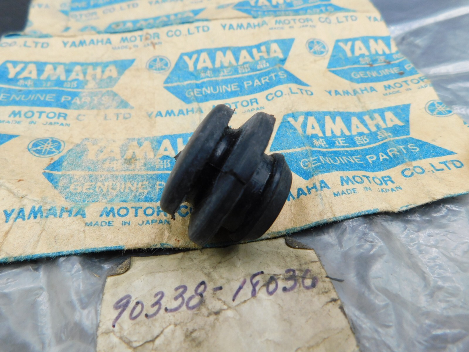 NOS OEM Rubber Crankcase Breather Plug Yamaha DS6 DS6C DS6B YR1 TD2 eBay