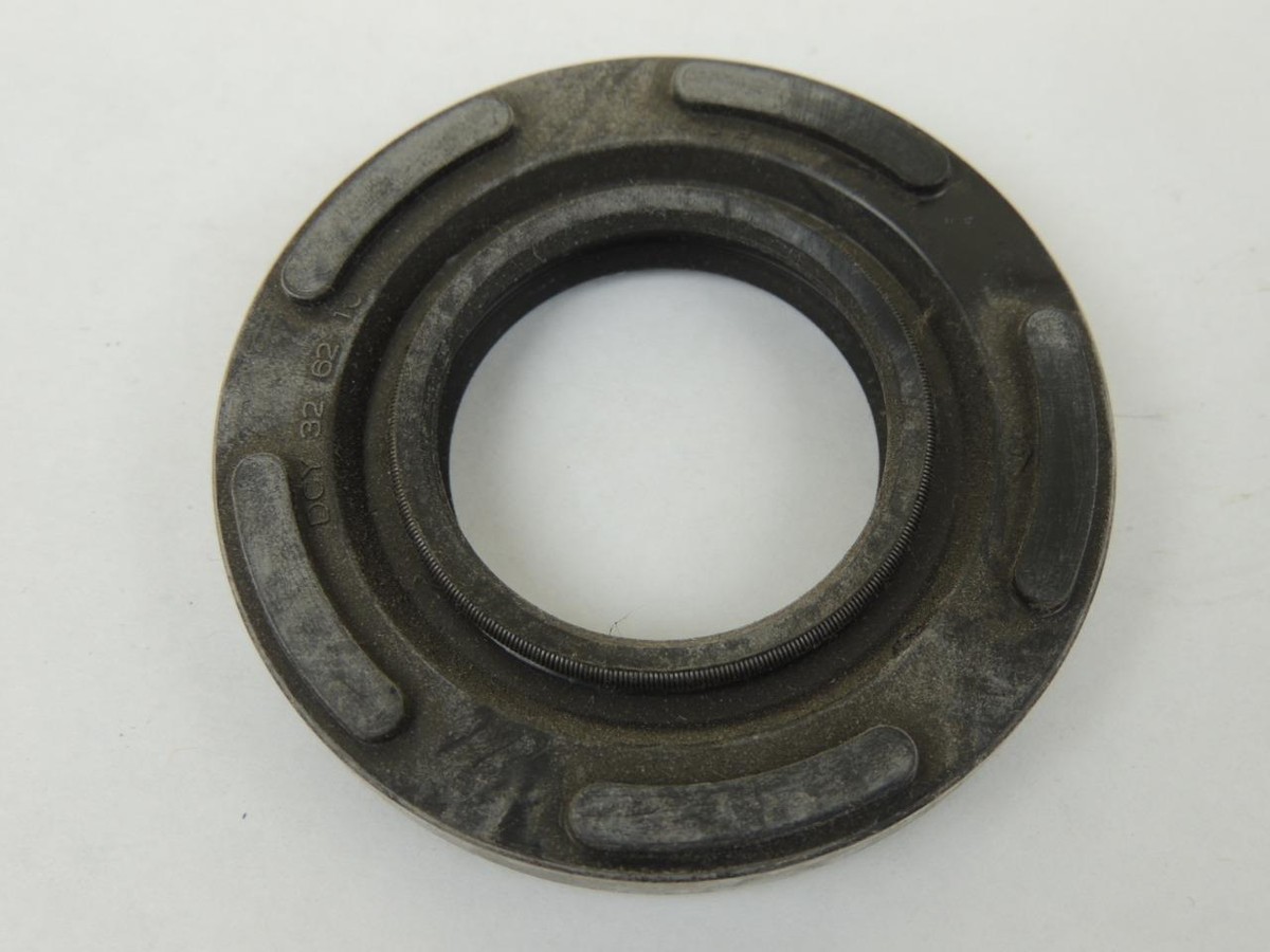 92054-017 NOS Kawasaki Crankshaft Oil Seal 1969-1979 KH500 H1