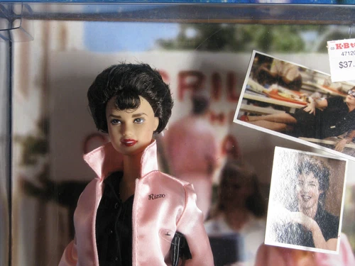 2007 Mattel 30 Years Grease RIZZO Barbie Pink Label Doll NRFB in Box M0681