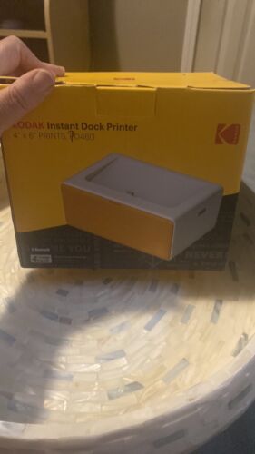 Kodak Instant Dock Printer With AM Power Cord Model PD460 4” x 6”Prints open box - Picture 6 of 12
