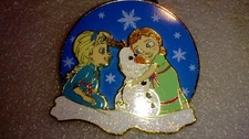 Disney Pin 107140 Frozen - Young Elsa & Anna with Olaf