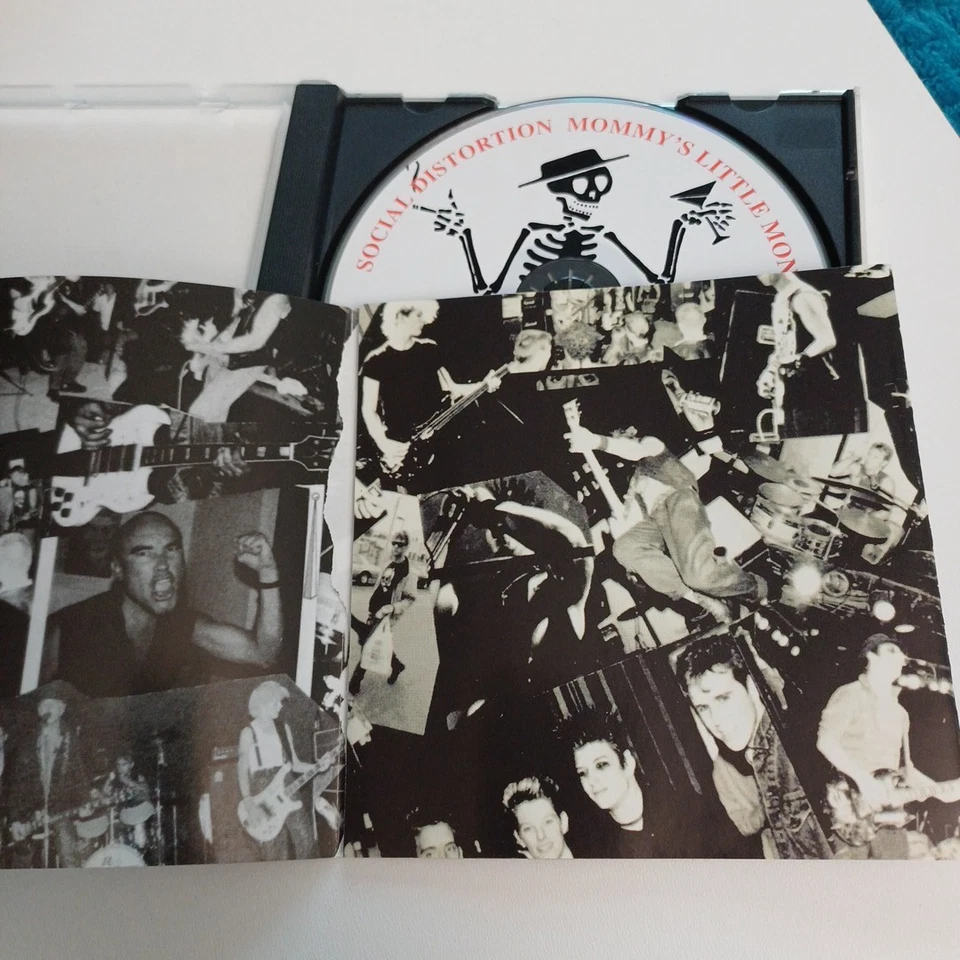 Cd / Mommys Little Monster von Social Distortion / Kung Fu Europe 1982 - Bild 3 von 4