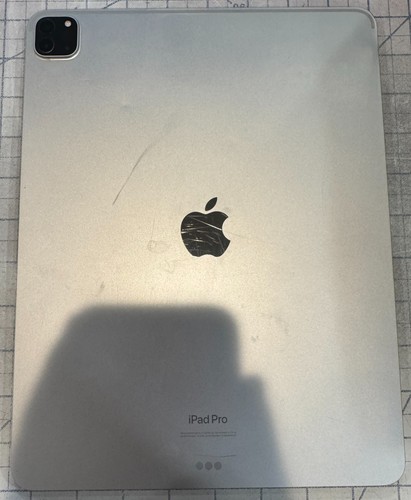 Apple iPad Pro 12.9 6th Gen - Gray - 256GB - as-is for salvage/parts/disassembly - Picture 3 of 6
