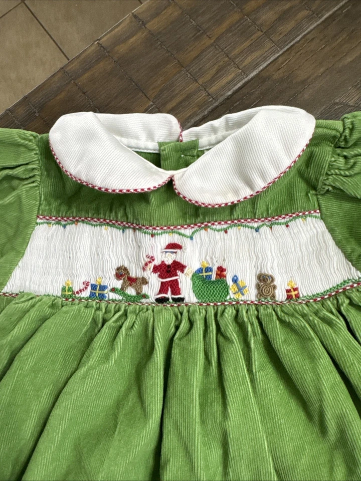 Vestido De Colección Petit Ami 3 Meses Santa Navidad Vacaciones Smocking Verde Bebé Niña Foto 2 de 4
