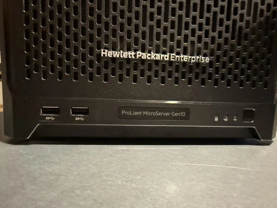 HP ProLiant MicroServer Gen10 AMD Opteron X3216 | 16GB | 2x500GB-SSD | 2x3TB - Image 2 of 4