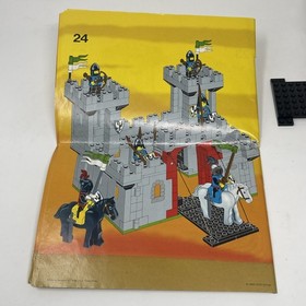 Lego Set 6073 Knight's Castle Missing Pieces W/ Instructions