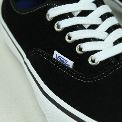Vans Authentic Pro Trainers Brand New in Black/White UK Sizes 4,5,6,7,8,9,10,11 - Picture 3 of 6