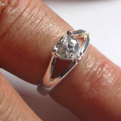 Bague solitaire Van Cleef & Arpels, diamant taille émeraude 4,01 cts