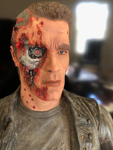 Arnold Schwarzenegger Model - Picture 6 of 7