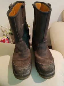 dewalt defender rigger boots