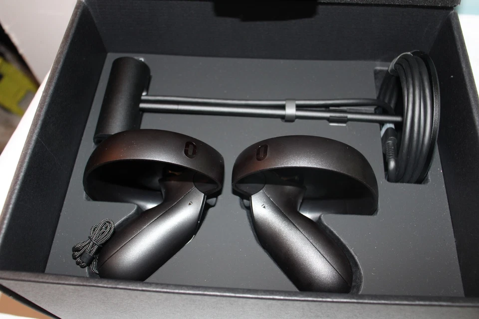 Oculus Rift VR Virtual Reality Touch Controller VC "NEW IN BOX" - Bild 4 von 4