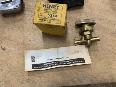 Henry Standard Type Packless Globe Shut-Off Valve 6264 - NIB