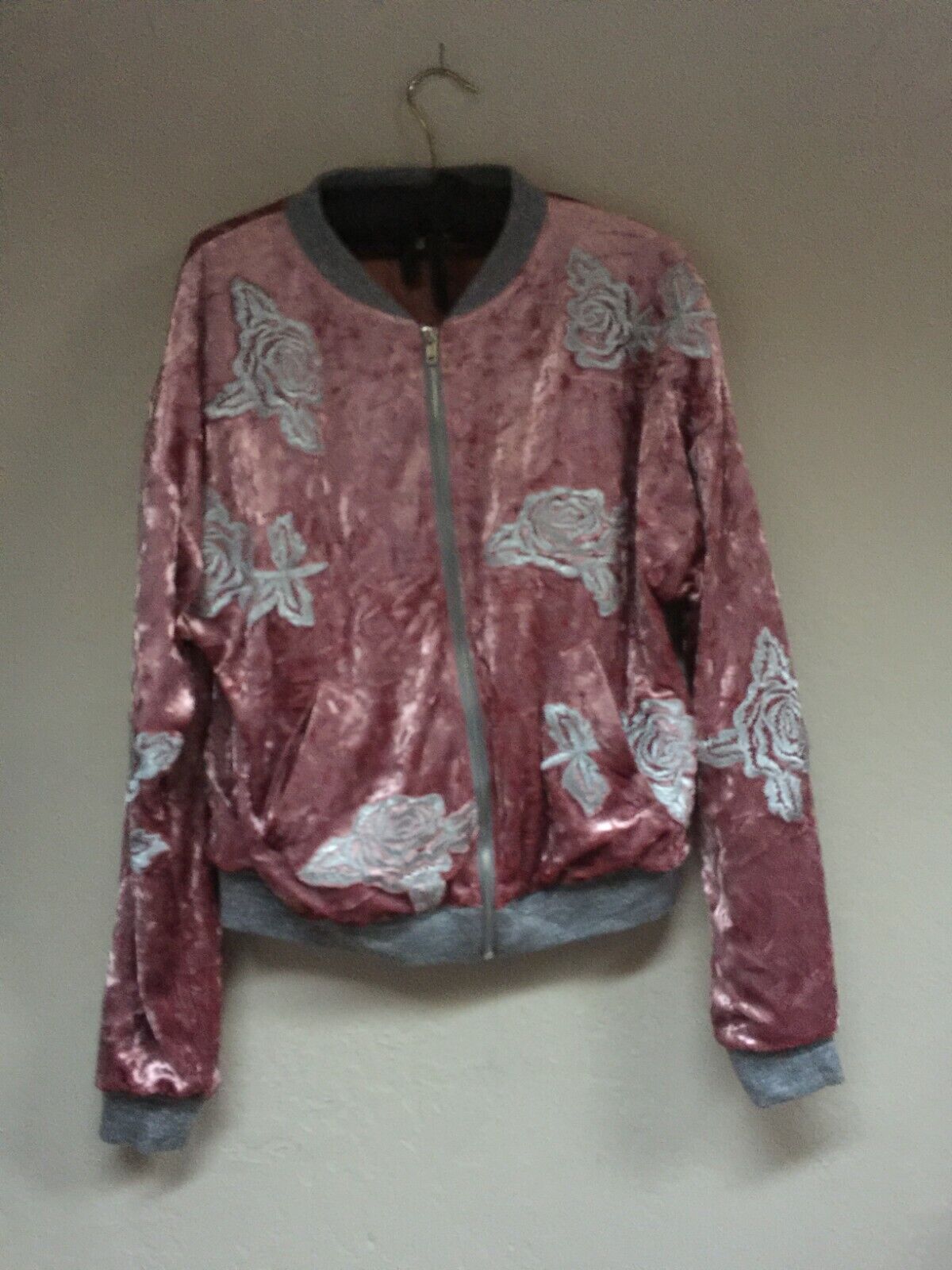 Honey Punch Womens Small Pink Embroidered Floral Zip Up Velvet Bomber Jacket  | eBay