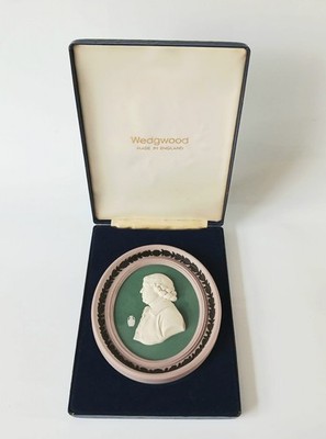 Wedgwood Jasperware Plakette vierfarbig Josiah Wedgwood limitierte Auflage verpackt