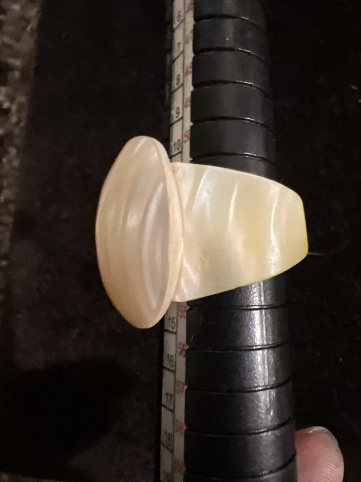 Vintage Solid Shell Statement Ring Size 6.5 - image 7