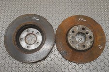 BMW F44 Bremsscheiben vorne 305 mm 218i 2020 RHD 22789053