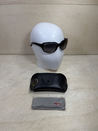Ray Ban RB 4068 601/M3 2P Sunglasses Black Made in Italy Polarized w/ Case