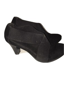 coach and four booties