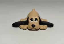 TONKA VTG 1984 POUND PUPPIES LYING DOWN BROWN PUPPY DOG PVC FIGURINE PPI / LGT