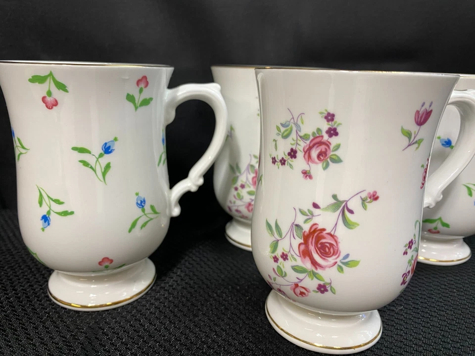 Juego de 4 (2) Diseños ~ Tazas Pedestal Royal Victoria "FLORAL" ~ 4 5/8" Alto Foto 2 de 4