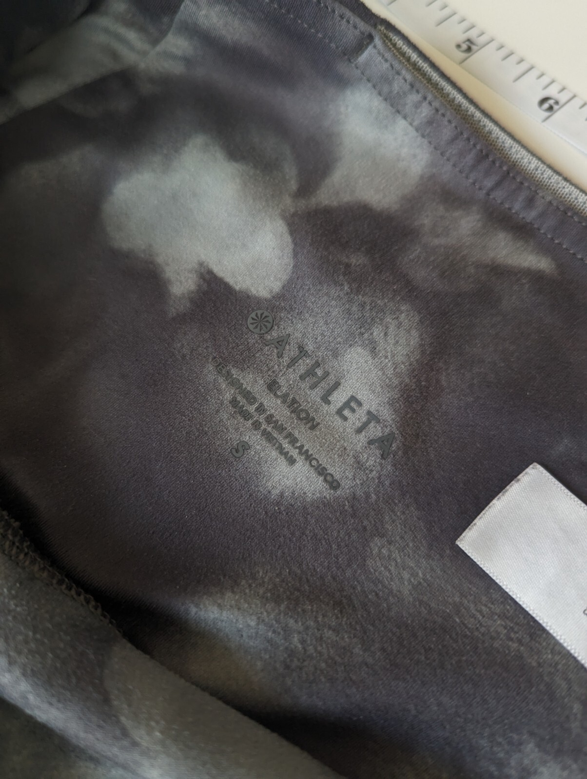 Athleta Elation Size Small Patterned Gray Black L… - image 3