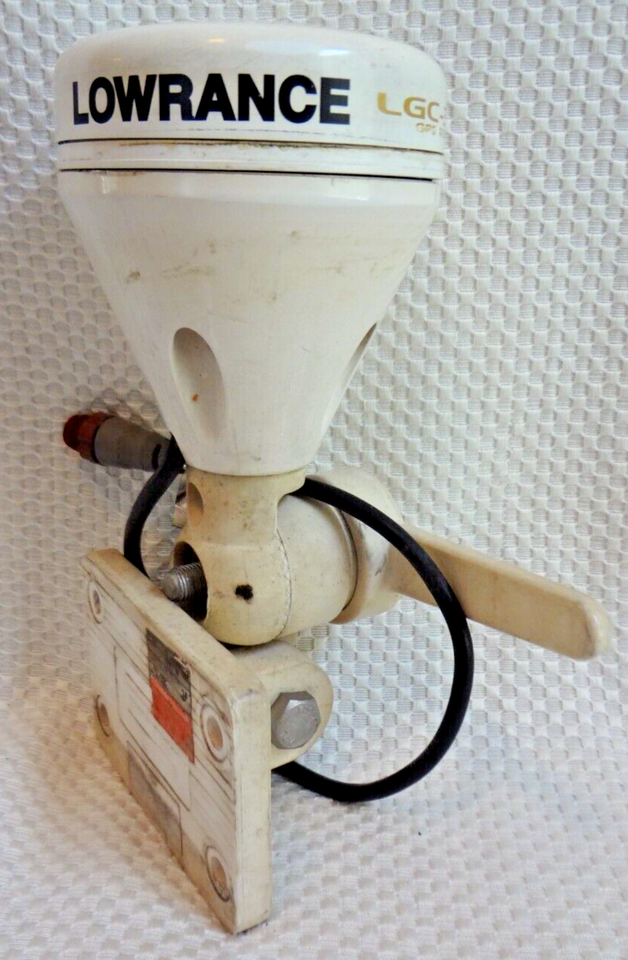 LOWRANCE LGC3000 BOAT MARINE GPS RECEIVER SENSOR PUCK ANTENNA w/ ADJ