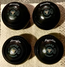 Henselite Lawn Bowls Set of 4 Size 2