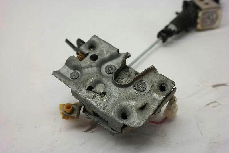 Actuador de bloqueo de puerta de pasajero trasero derecho Mercury Grand Marquis 2008 diestro Foto 4 de 4