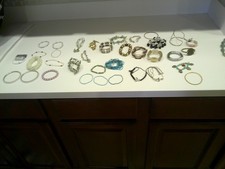 Women's Fashion Jewelry Hand  Ankle Bracelets Mix Lot 33 Pieces