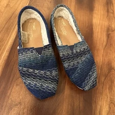 Toms Sweater Knit Loafers Womens Size 7 Blue And Cream Dye Flats Slippers Cozy
