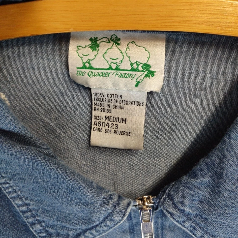 Quacker Factory Winter Snowman Scene Denim Shirt Jacket w/ Zipper Pull Sz Medium - Image 4 of 4