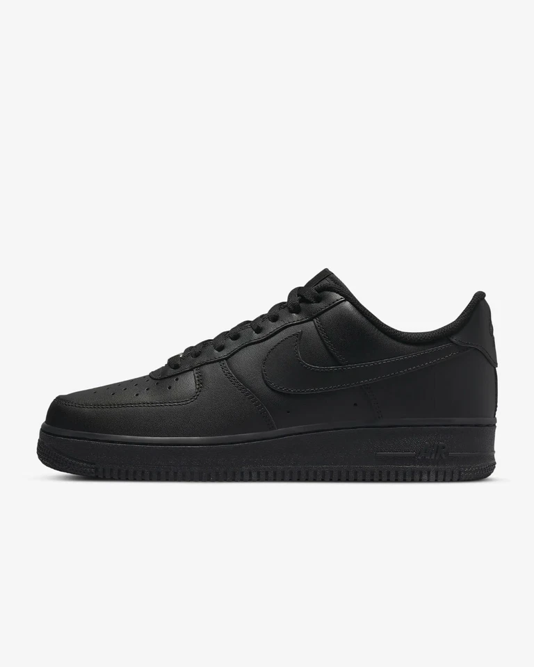 🔥 Nike Air Force 1 07 Bajo Triple Negro Zapatos Informales Hombres Mujeres Niños Todas las Tallas Foto 3 de 4