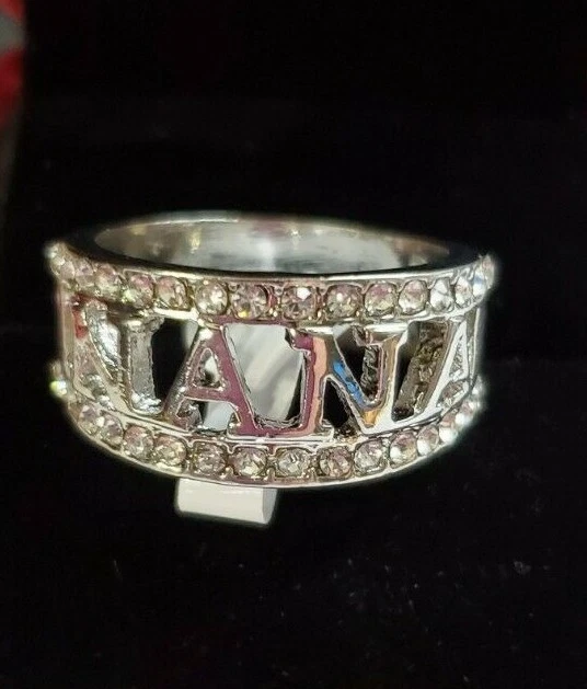 Anillo de Lujo AAA CZ Oro Blanco Relleno "NANA" Anillo Talla 10, Totalmente Nuevo Foto 3 de 4