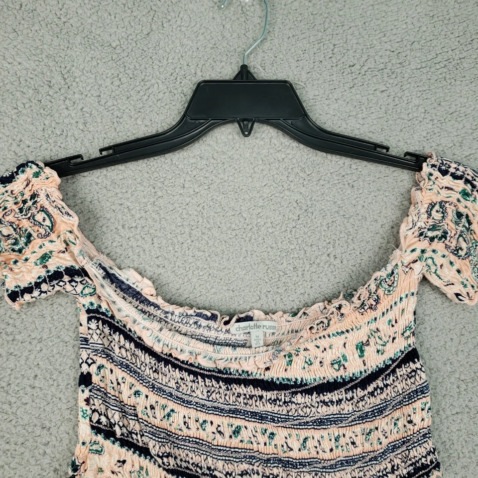 Prendas para el torso Charlotte Russe para mujer talla M negro melocotón cachemir sin hombros recortadas Foto 3 de 4