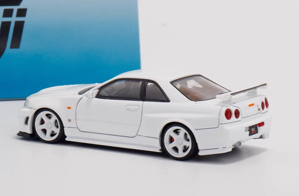 【WEB限定】Nissan Skyline  White With Engine 3226-1_1024x1024_2x_6f698ea1-