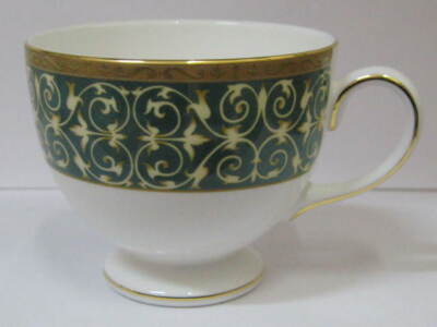 Wedgwood Dekor Everleigh Kaffee / Tee obere Kaffeetasse Tasse Bone China 150 ml