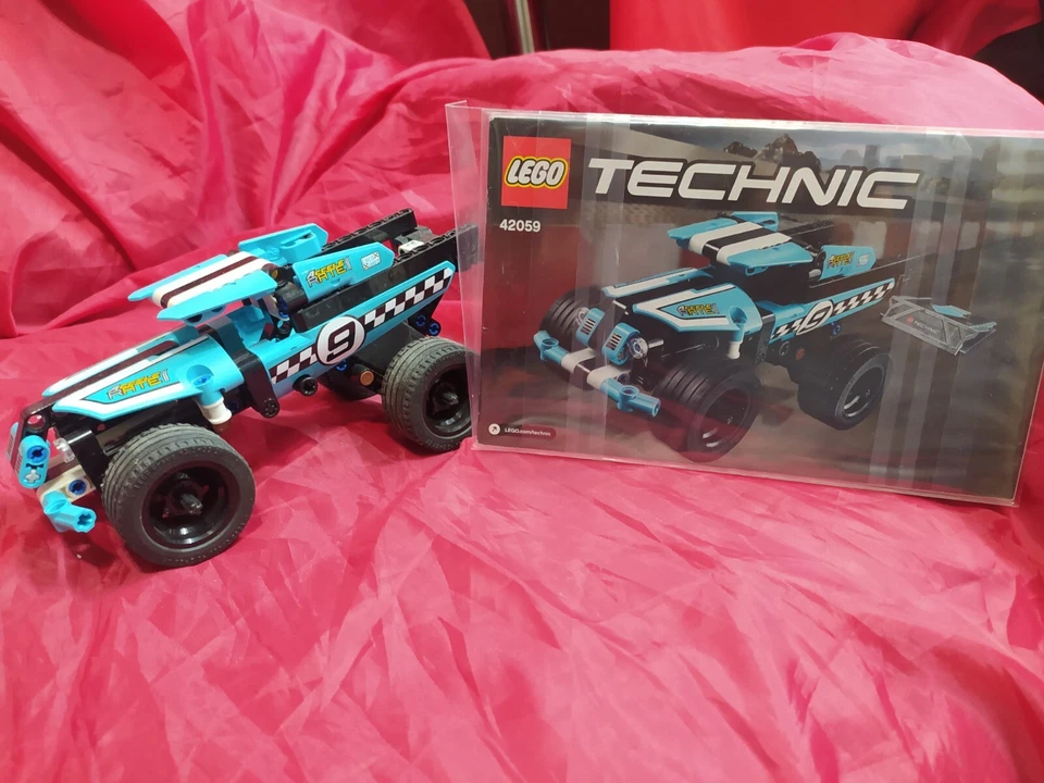 LEGO Technic 42059 Stunt Truck, foto 1 di 5