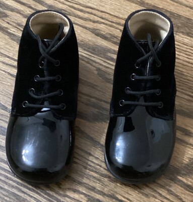 Beberlis Black Patent Leather And Velvet Little Girl Winter Size 22 Lace Up Shoe