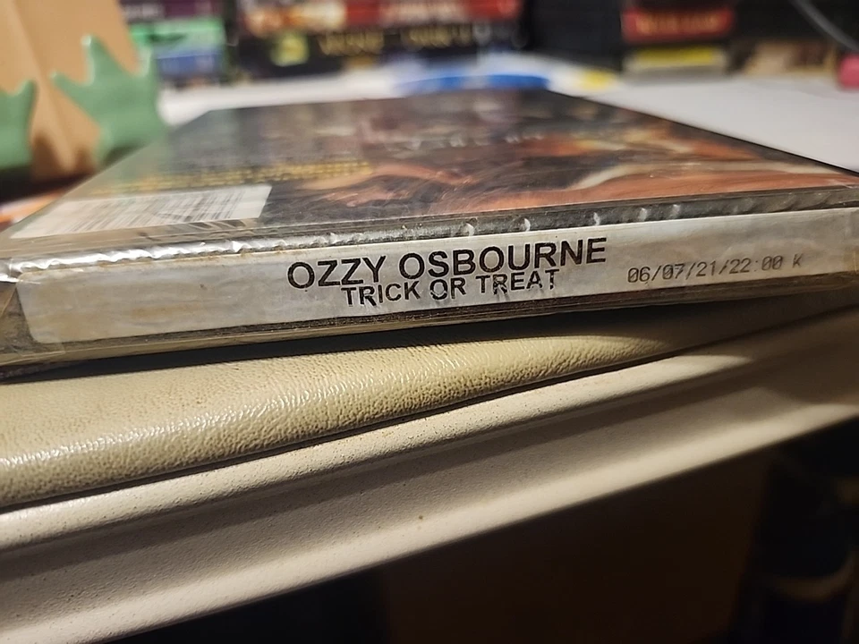 Trick or Treat DVD 2003 Horror Movie Starring Ozzy Osbourne, Gene Simmons New! Foto 3 de 3