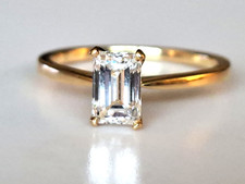 Hallmarked -18ct Yellow Gold 1.01ct Lab Grown Emerald Cut Diamond Solitaire M1/2