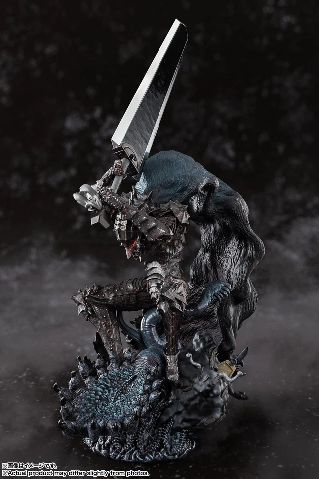 Armure Berserker Guts - Statue Figuarts Zero Touche Métallique Bandai
