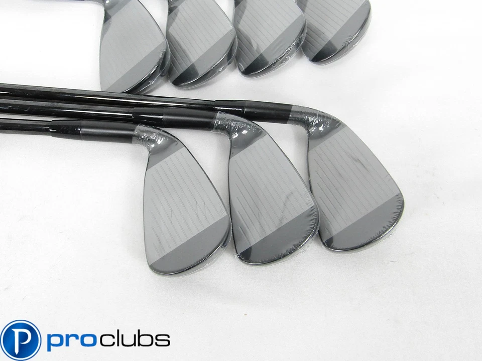 NEW MIZUNO JPX 925 HOT METAL BLACK IRONS 5-PW,GW KBS TOUR LITE REGULAR - Image 4 of 4