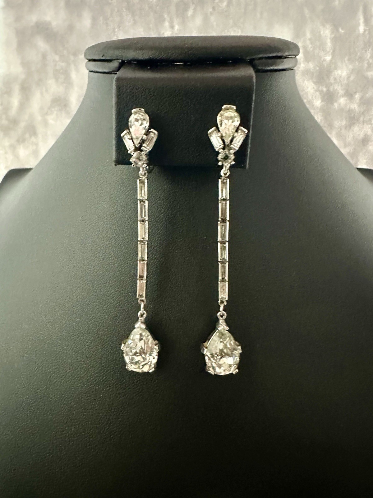 TRIFARI “String Bean” Drop Dangle Earrings Rhodiu… - image 1