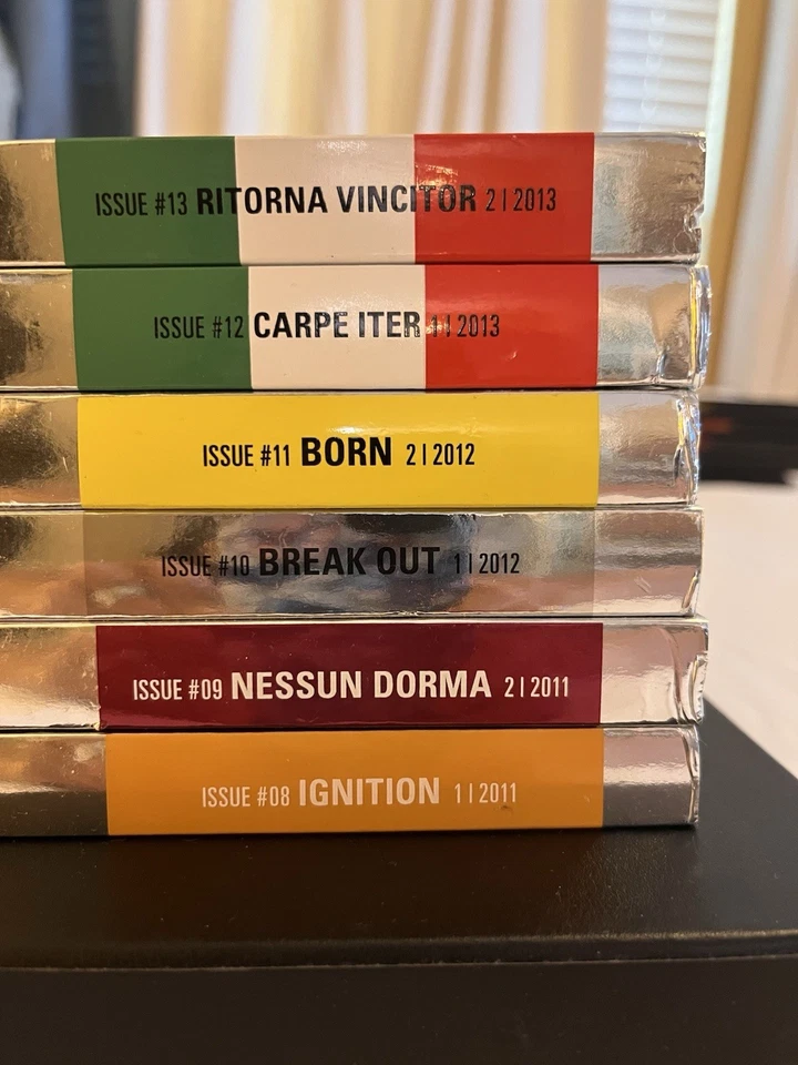 REVISTA OFICIAL LAMBORGHINI Set LIBRO DE FOLLETOS Foto 3 de 4