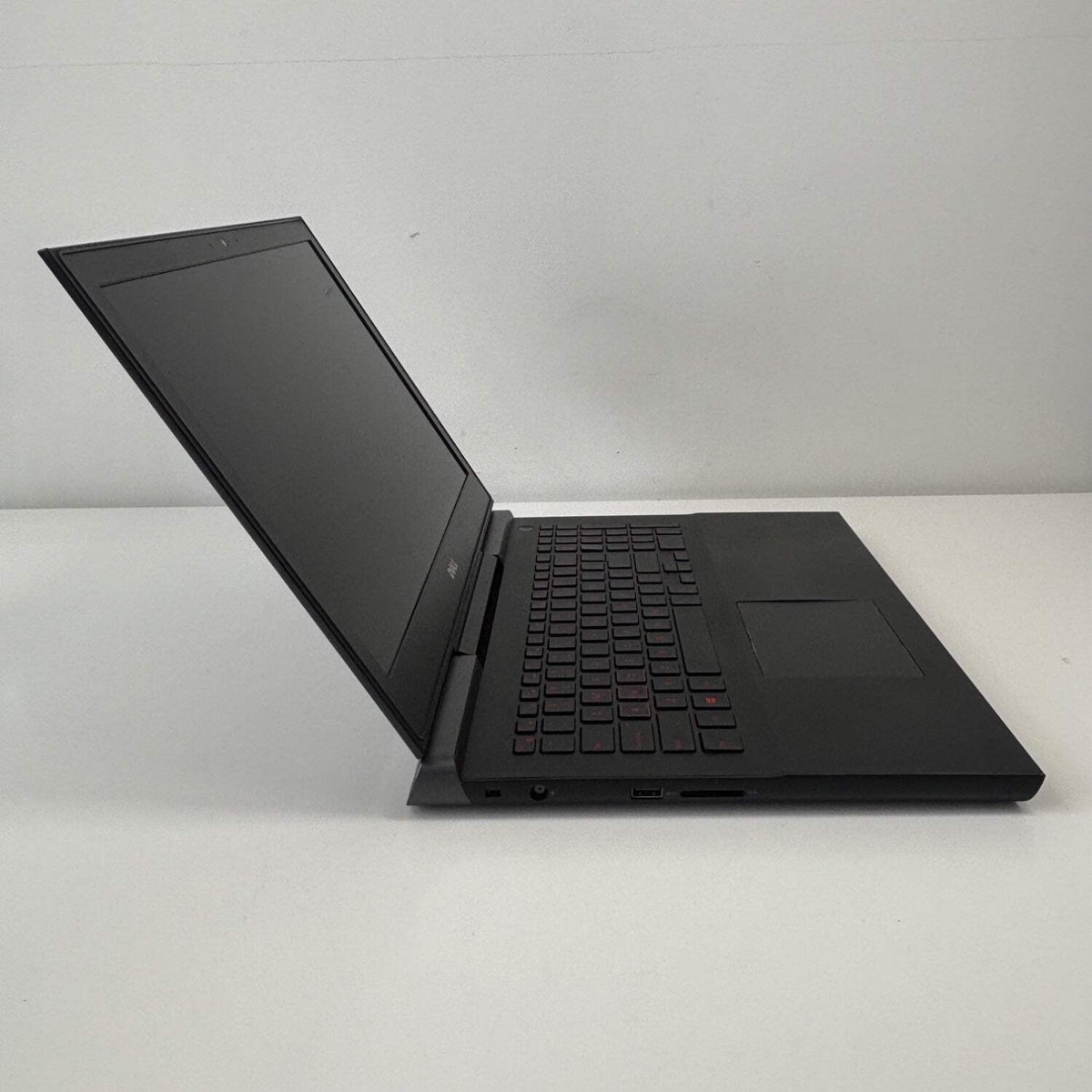 Dell Inspiron 15 7567 Gaming P65F001 15.6