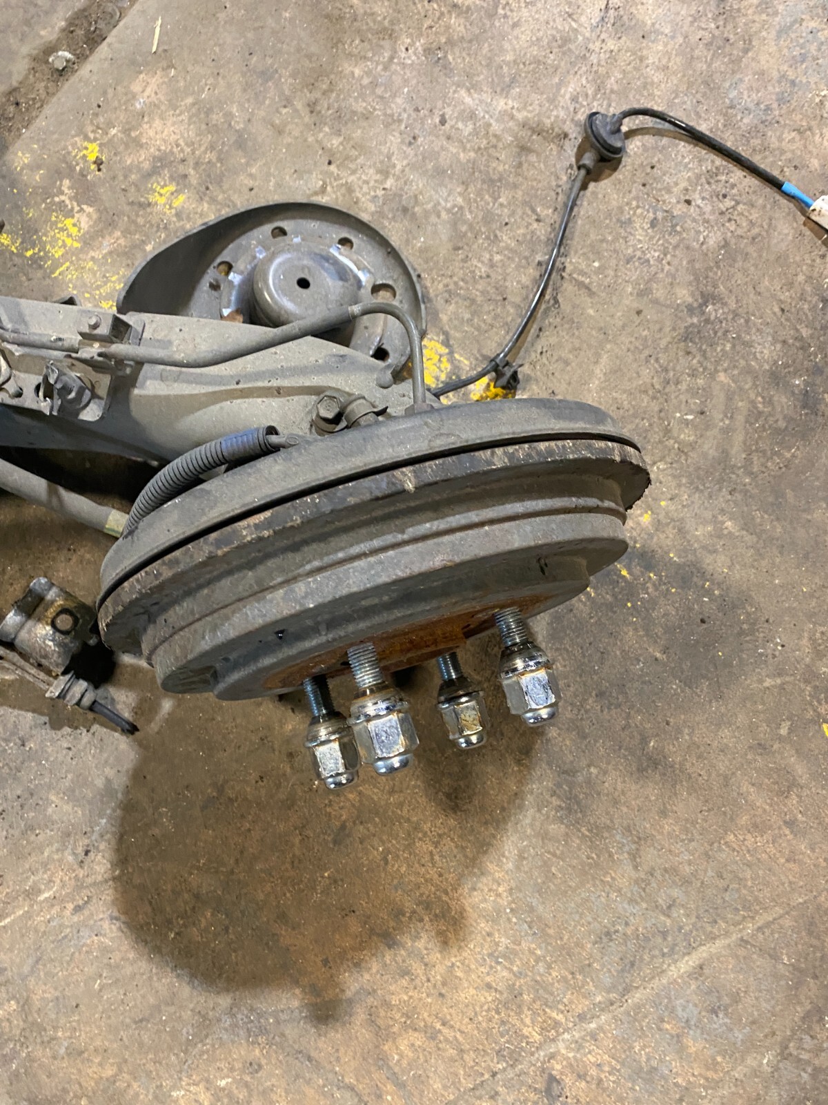 GENUINE 1217 Hyundai Accent Rear Suspension Subframe Crossmember OEM