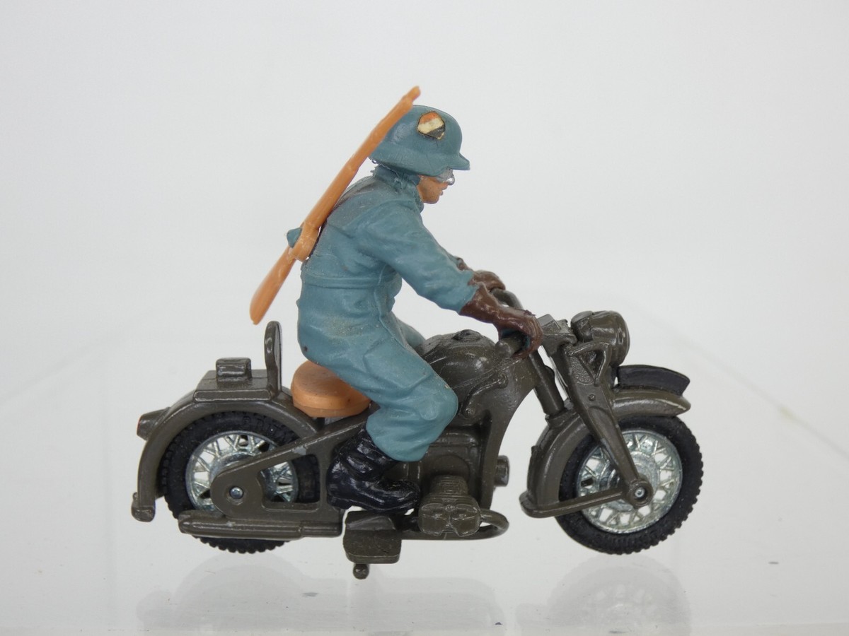ミニカー BRITAINS MOTORCYCLE 9681GERMAN COMBINAT Britains 9681, German Combination - Free Price Guide & Review