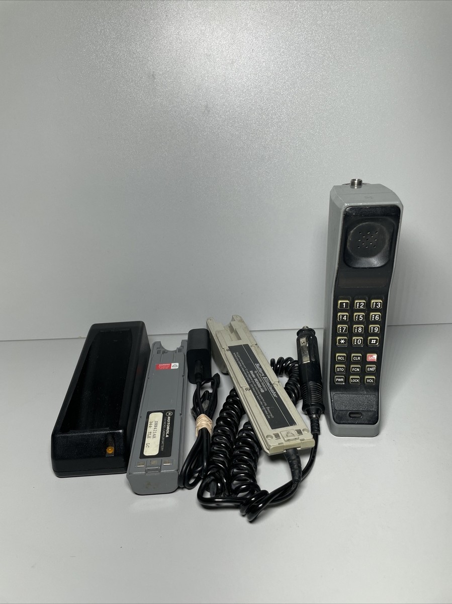 Vintage Motorola F09LFD8438AG Brick Cell Phone and Accessories
