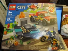 LEGO CITY: Fire Rescue & Police Chase (60319) Sealed